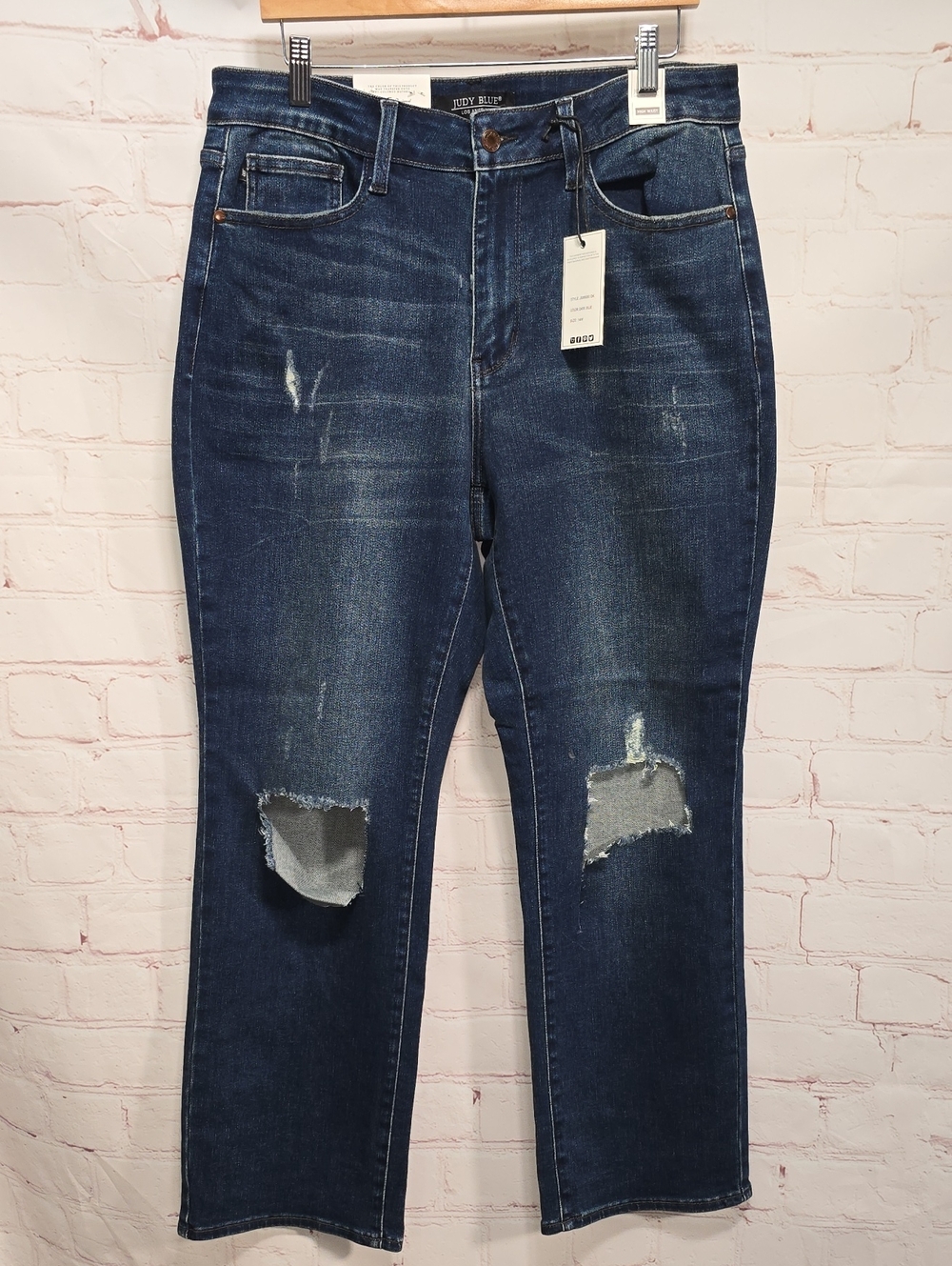 Judy Blue Dark Blue Distressed Dad Jean Size 14W NWT